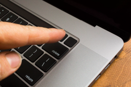 Các cách khôi phục cài đặt gốc cho MacBook của bạn 