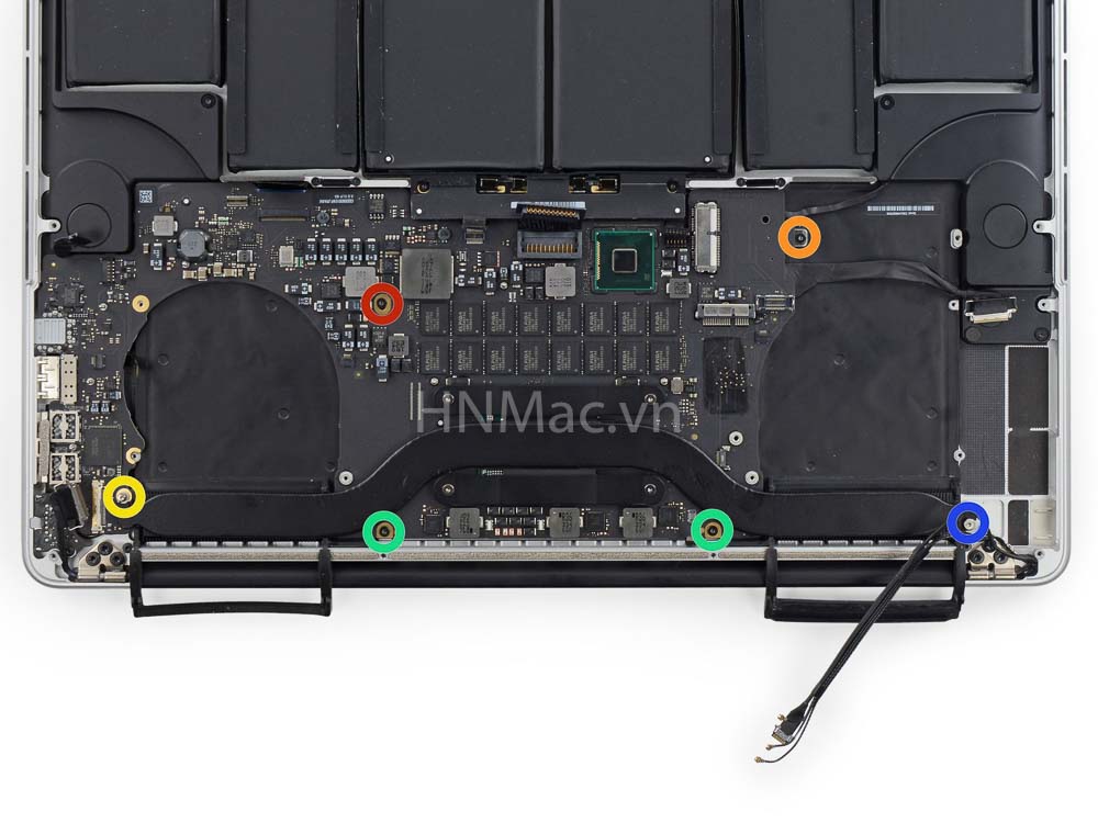 thay-pin-macbook-pro-2014-47